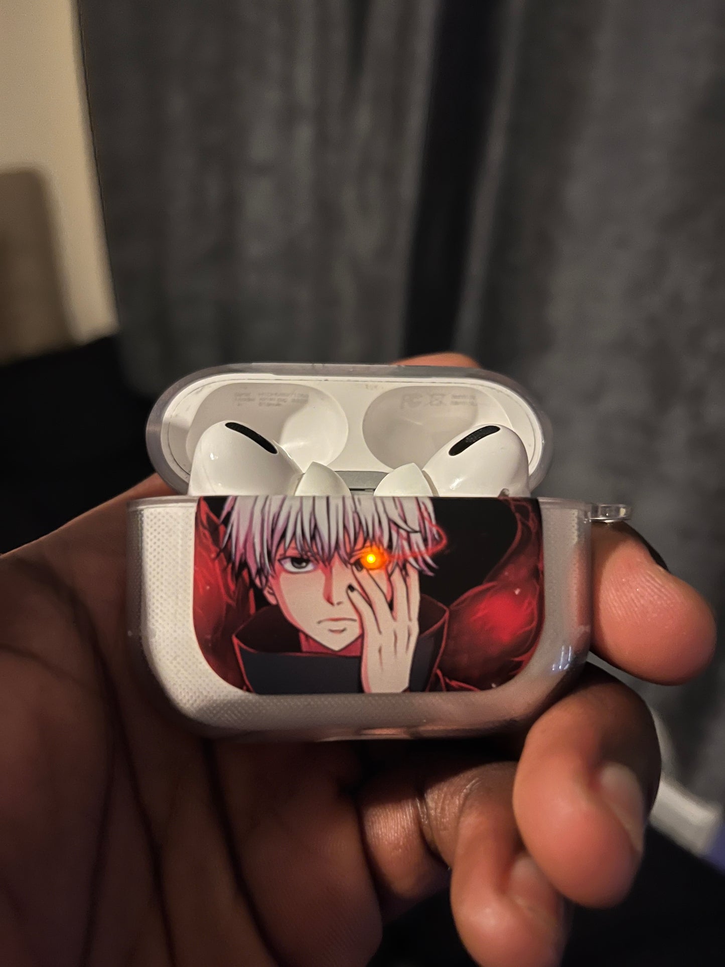 Kaneki Kakugan Airpods Case